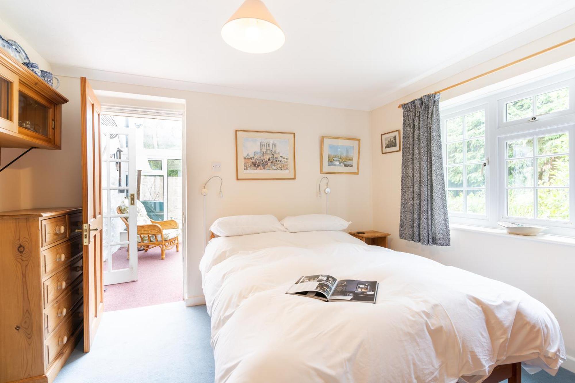 Villa Lolgorien, West Cornwall, Sleeps 8 *