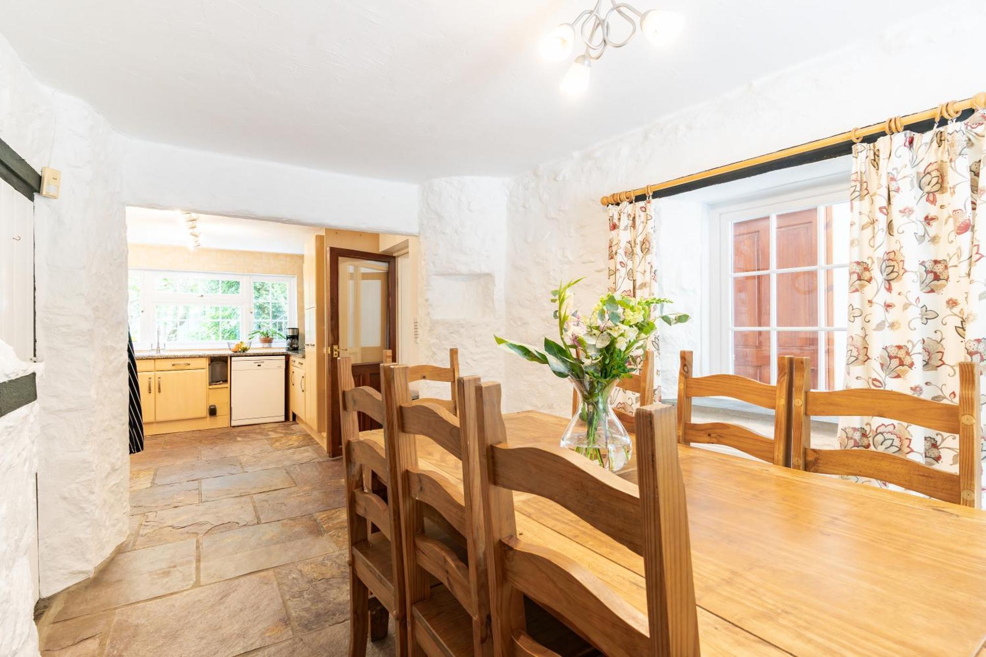 Lolgorien, West Cornwall, Sleeps 8 Villa Camborne