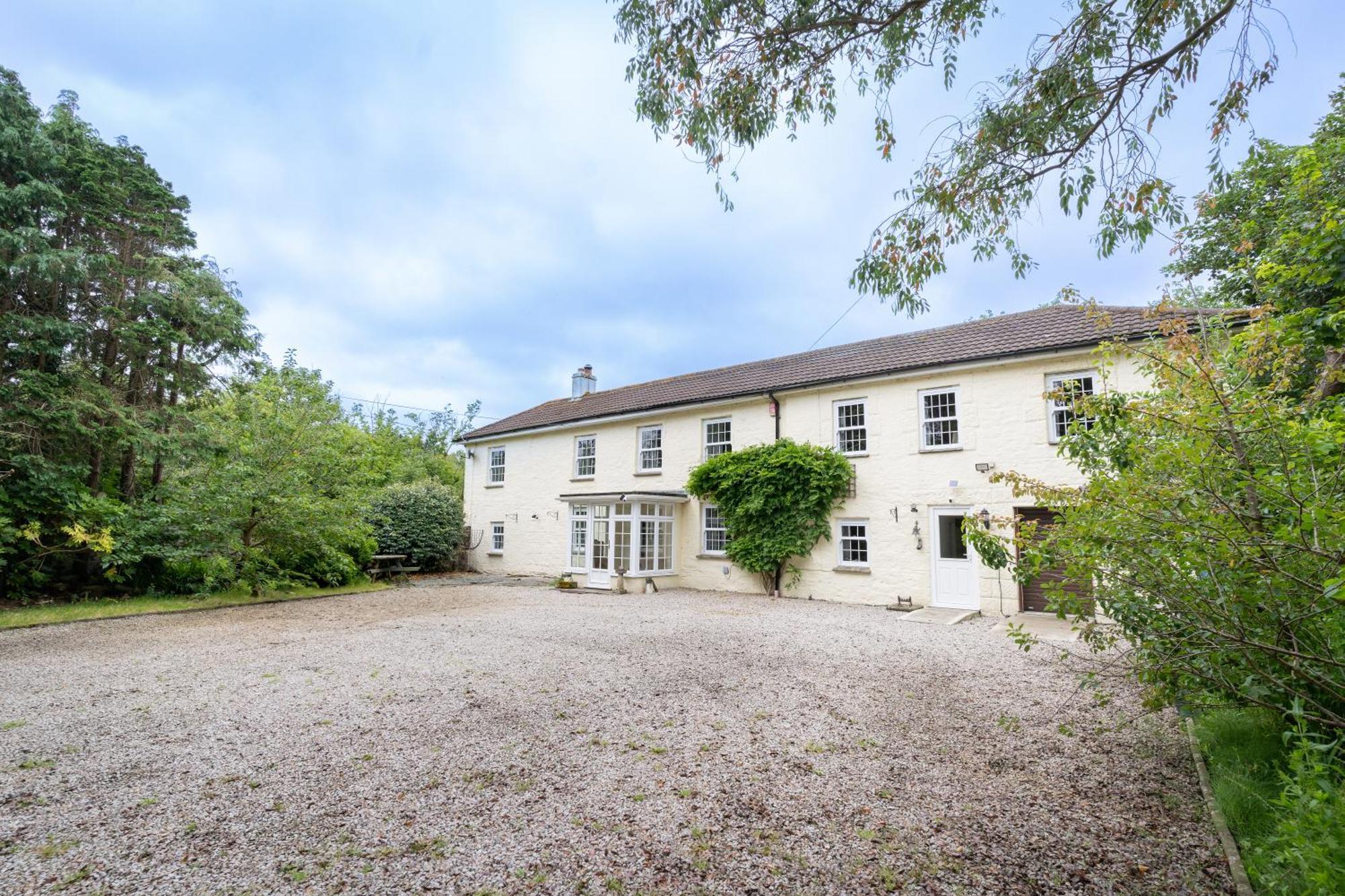 Lolgorien, West Cornwall, Sleeps 8 *
